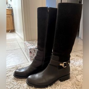 Leather Boots with Gold Detail
